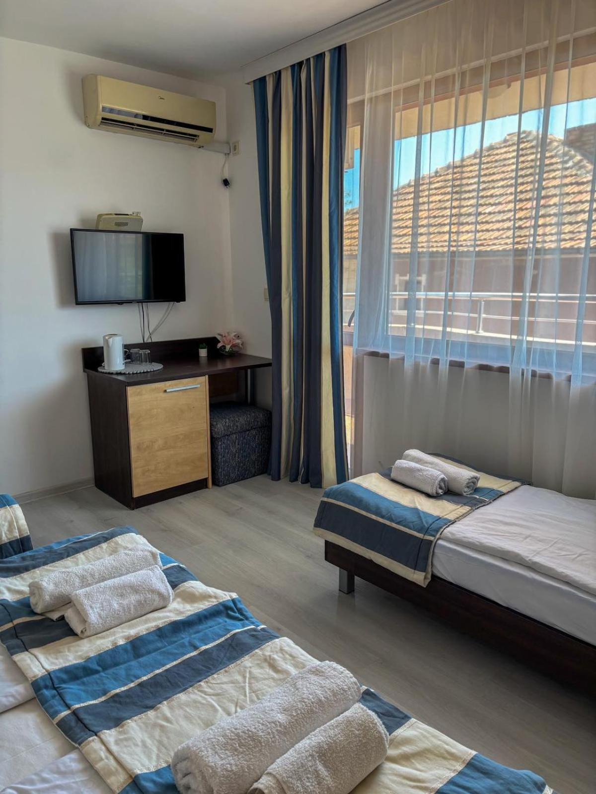 Marianas Guesthouse Obsor Exterior foto